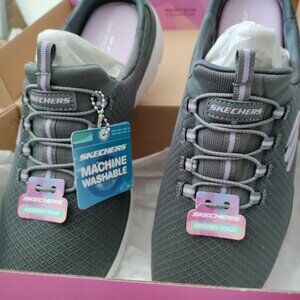 Skechers Summit Swift Step NIB - Wms 11